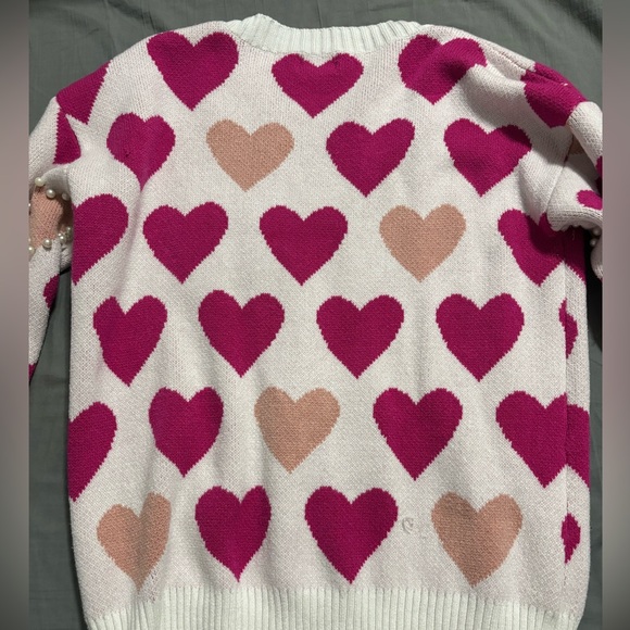 heart and pearls sweater - Picture 3 of 3